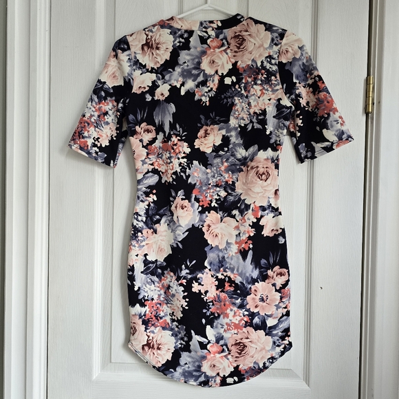 🌷Floral Bodycon Mini Dress - Picture 4 of 8